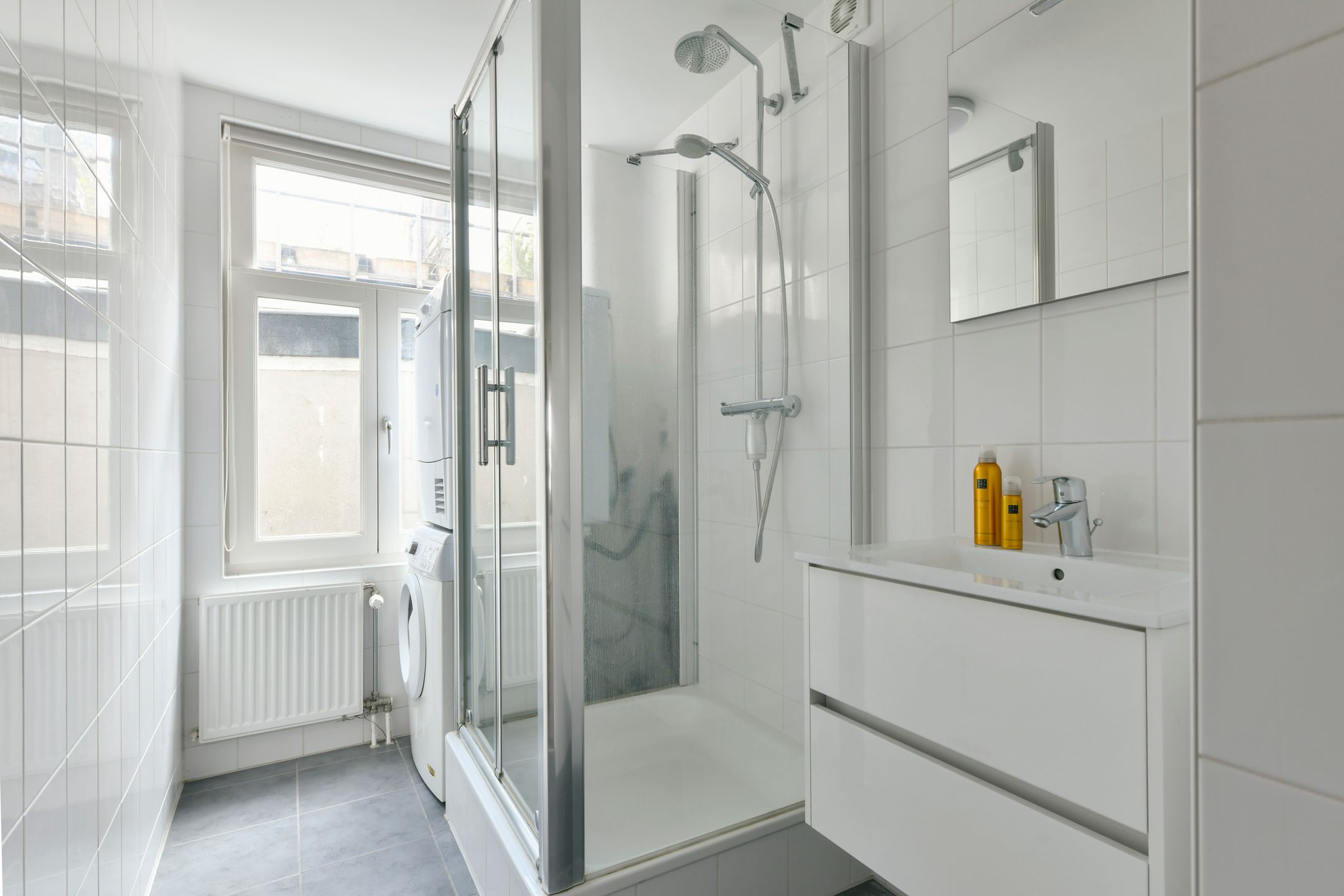 Foto 9 van Oudezijds Achterburgwal 127-1