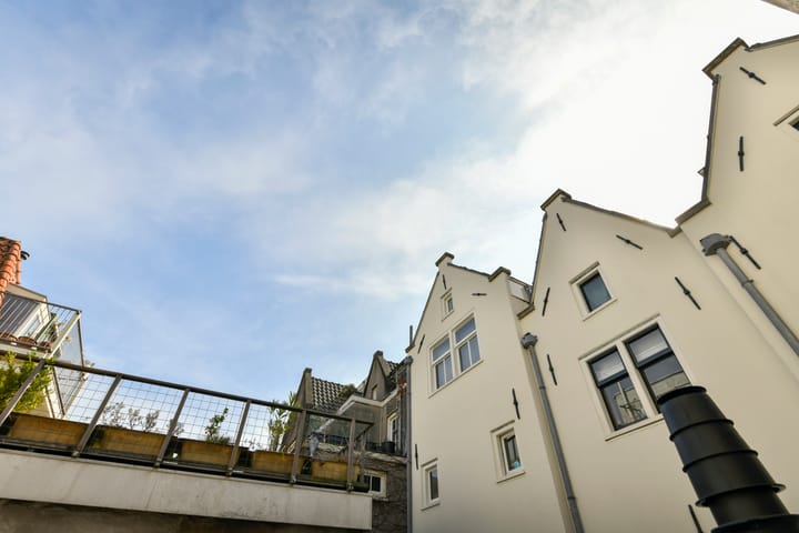 Foto 11 van Oudezijds Achterburgwal 127-1