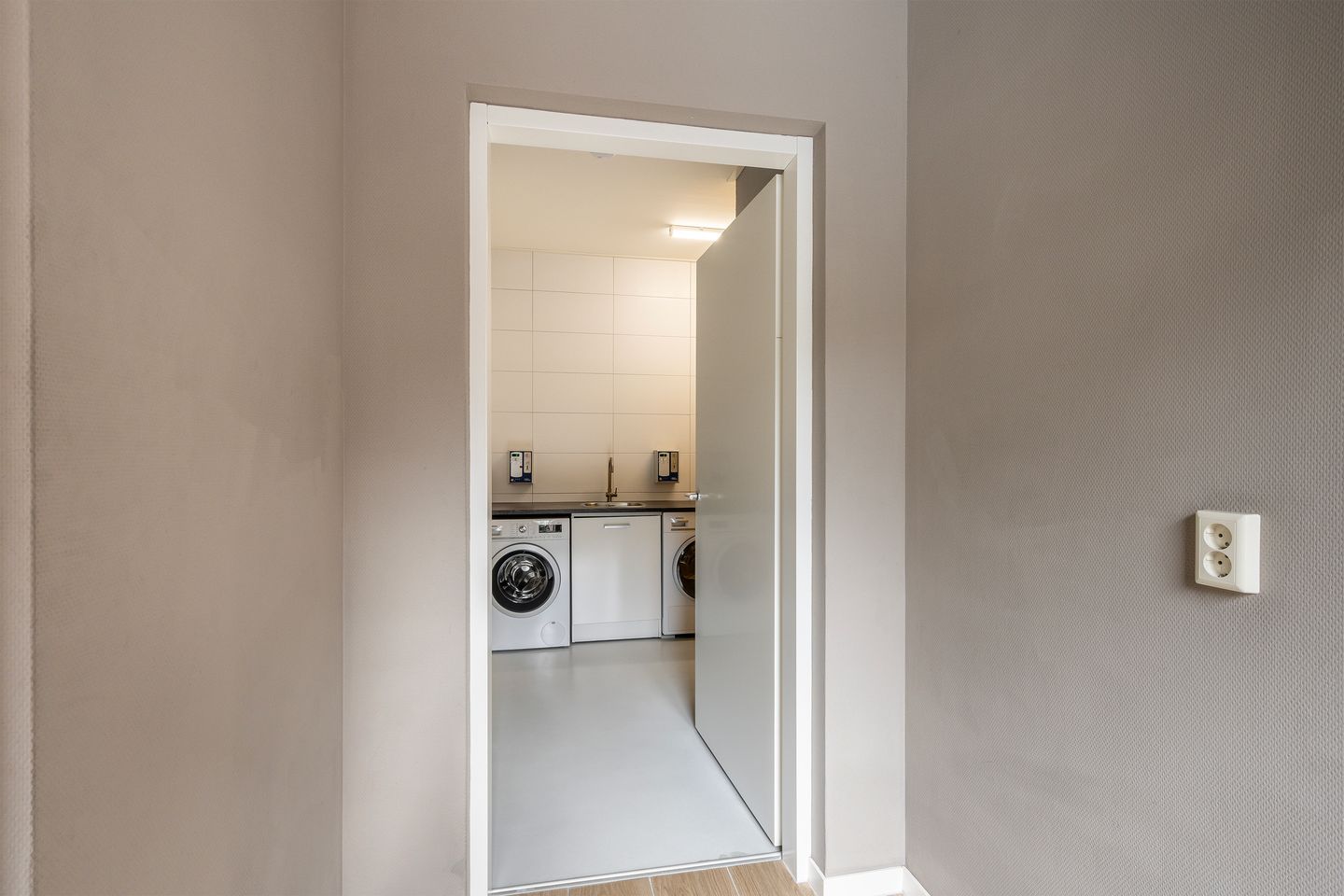 Photo 25 of Stoofdijk 10