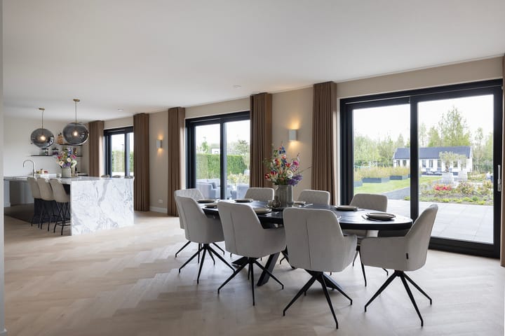 Foto 6 van Larense Laan 16