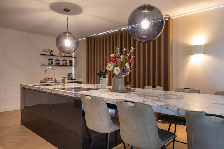 Foto 12 van Larense Laan 16