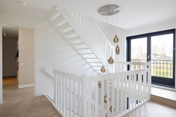 Foto 18 van Larense Laan 16