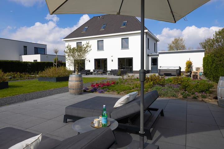 Foto 41 van Larense Laan 16