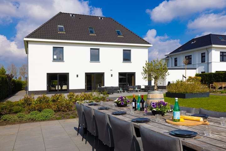 Foto 49 van Larense Laan 16