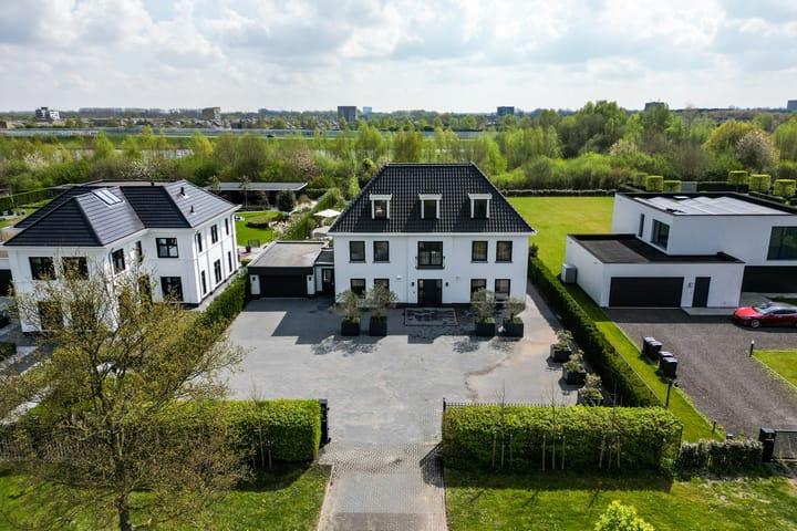 Foto 57 van Larense Laan 16