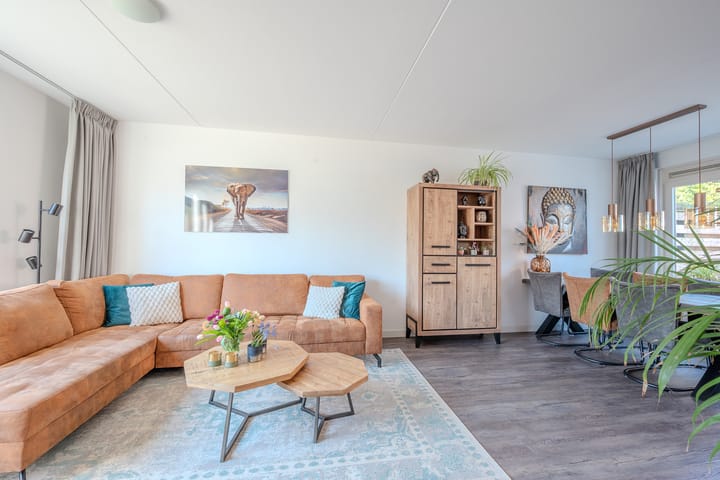 Foto 5 van Distelstraat 1