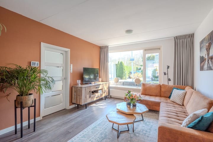 Foto 6 van Distelstraat 1