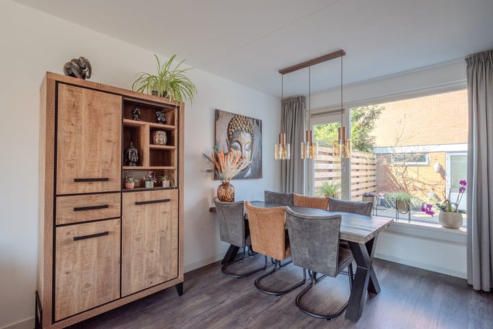 Foto 8 van Distelstraat 1