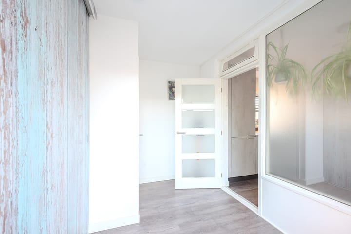 Foto 16 van Distelstraat 1