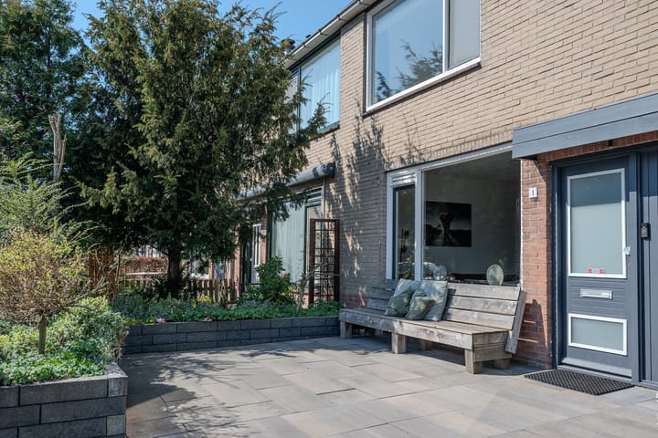 Foto 36 van Distelstraat 1