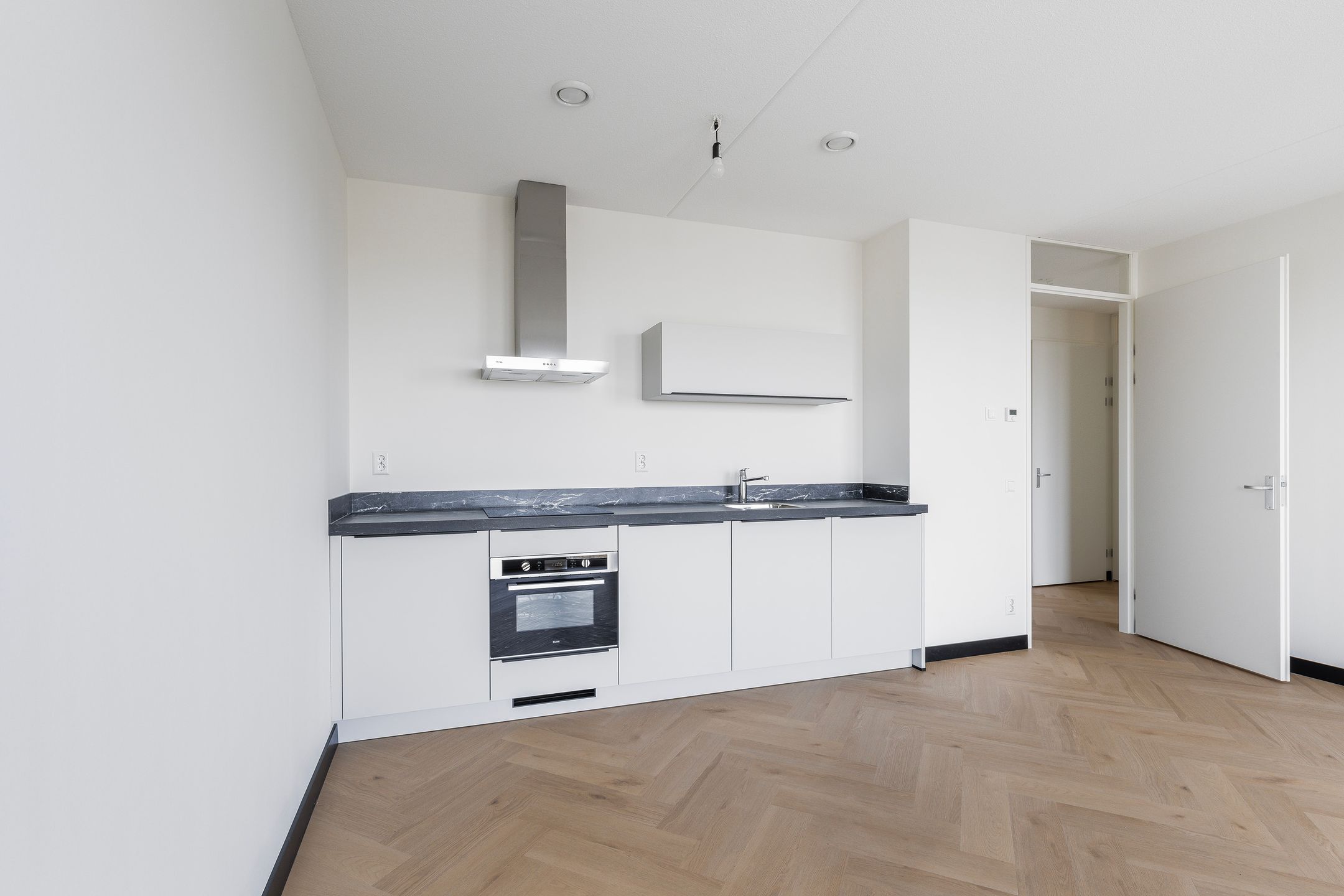 Foto 15 van Jaap van der Hoekplaats 144