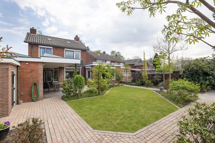 Foto 2 van Rossinistraat 6