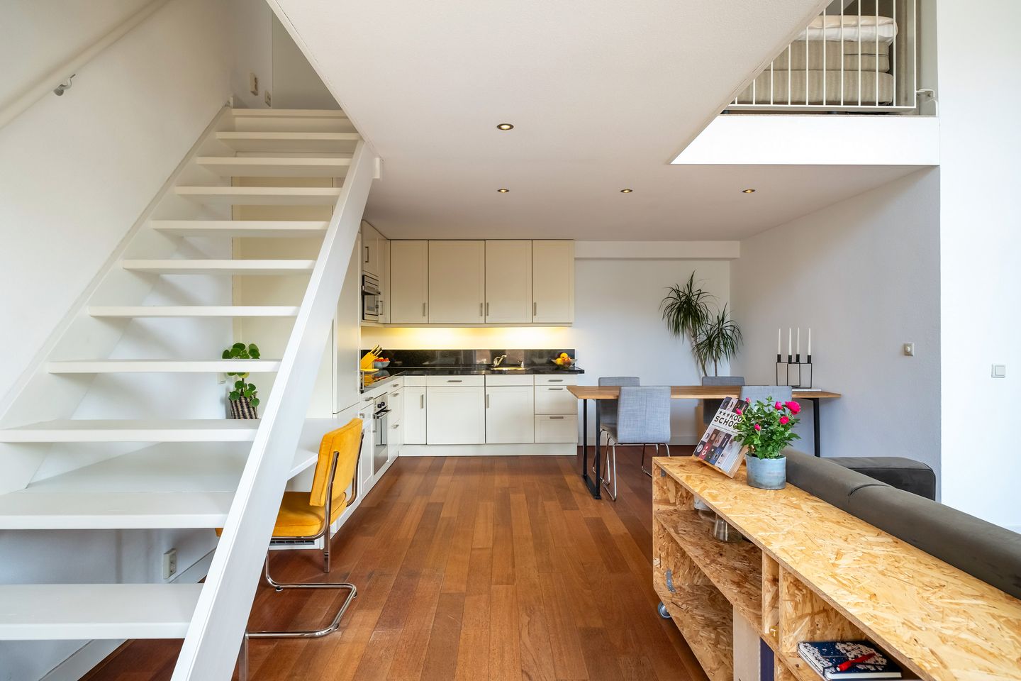 Foto 14 van Kruisweg 9-C