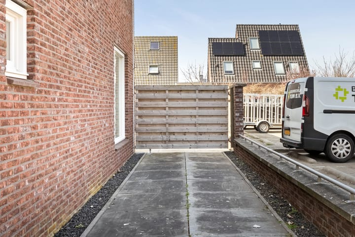 Foto 23 van Fluytstraat 1