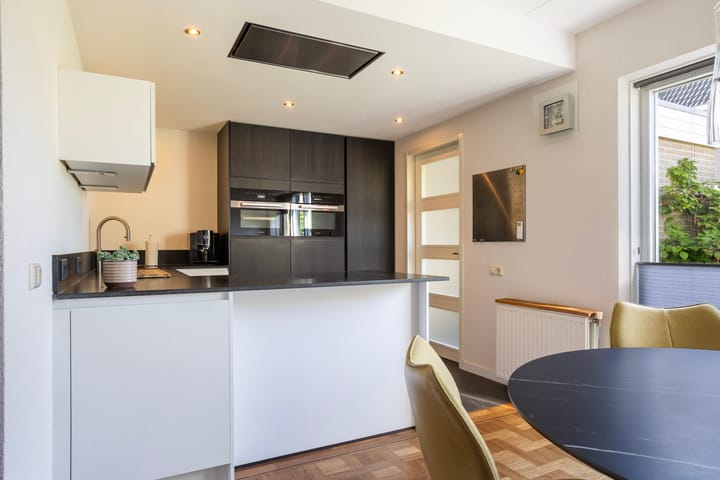 Foto 9 van Jupiter 8