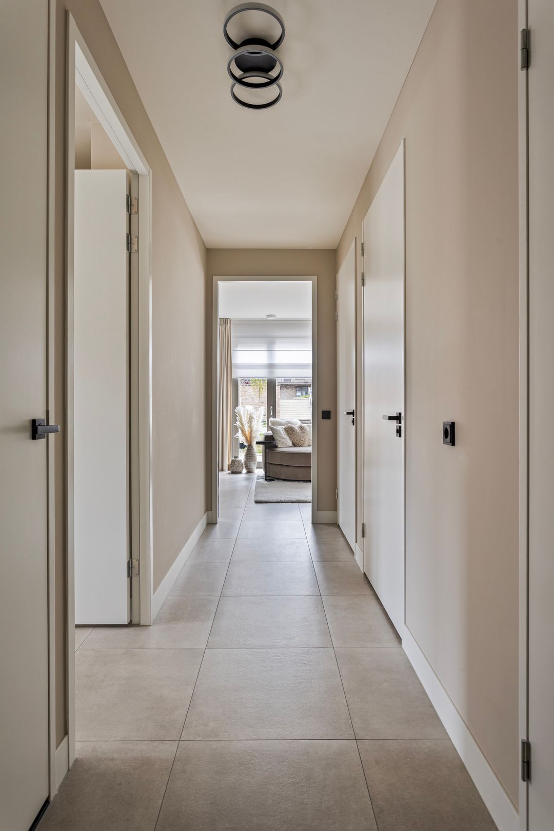 Foto 8 van Connie Meijerstraat 9