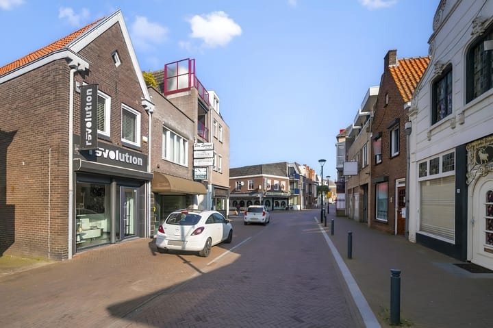 Photo 26 of Steenstraat 33