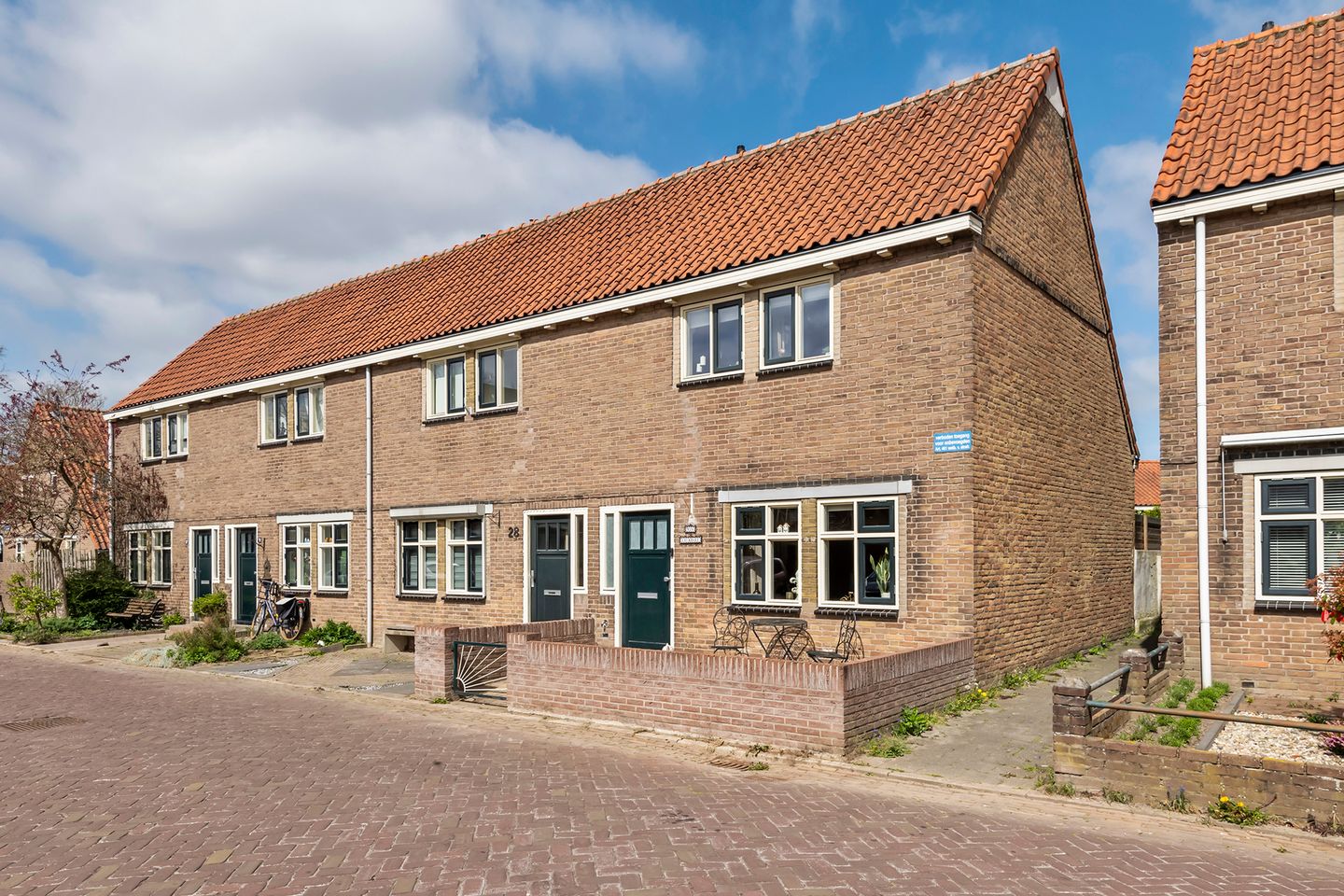 Foto 1 van Mr. F.J.W.G. Spieringstraat 26