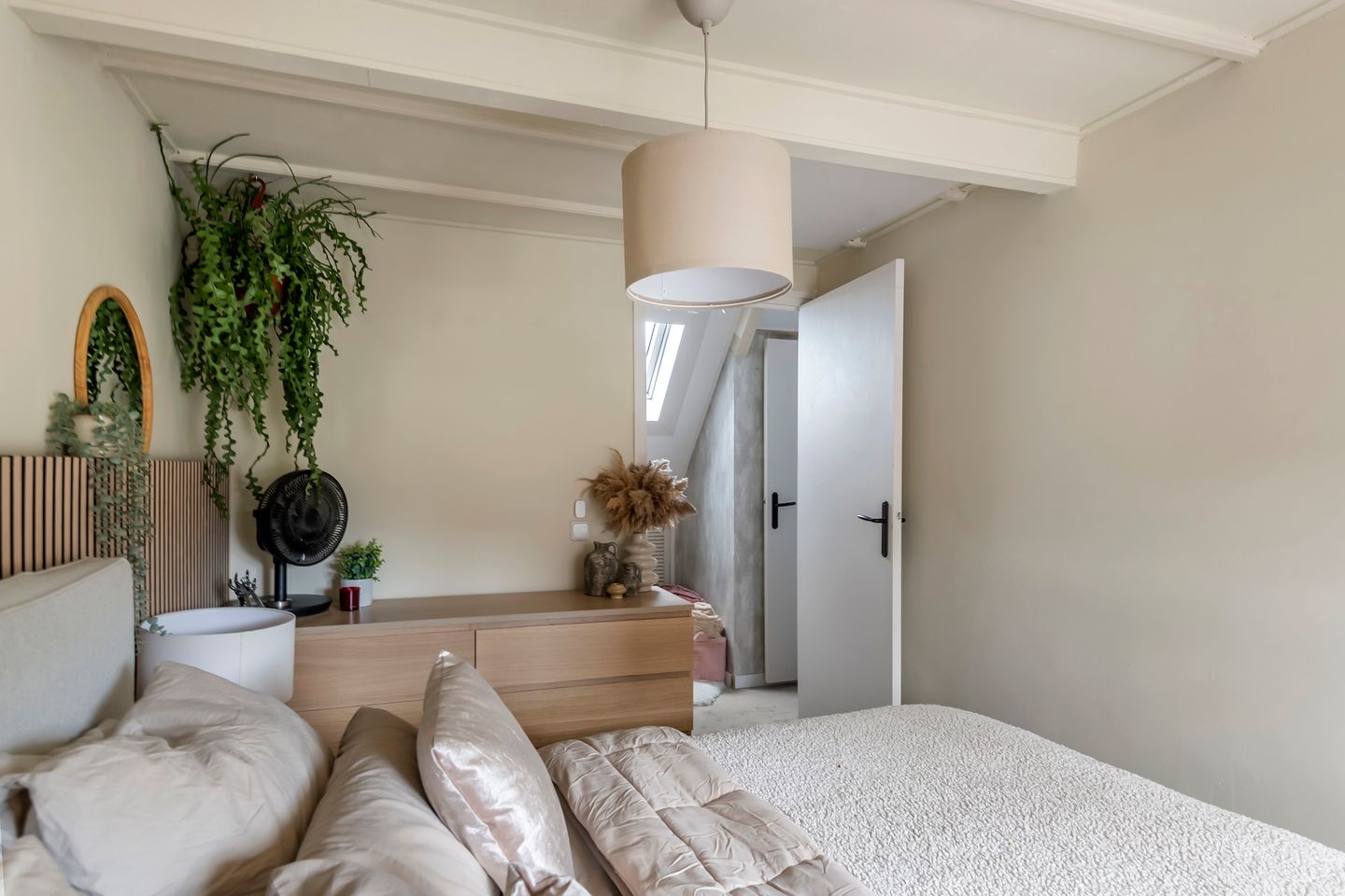 Foto 19 van Mr. F.J.W.G. Spieringstraat 26