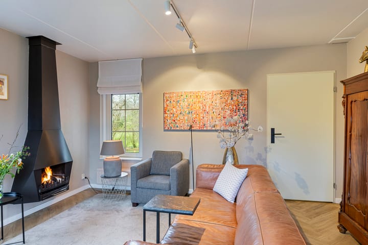 Photo 10 of Binnenweg 12-38