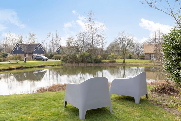 Photo 32 of Binnenweg 12-38