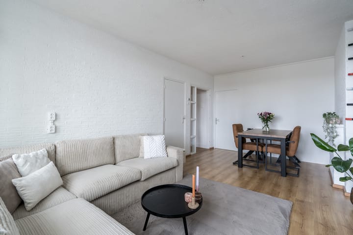 Photo 4 of Limburglaan 18