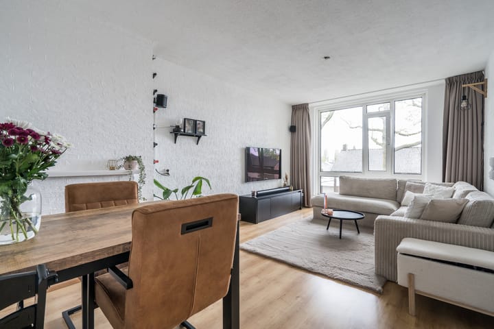 Photo 5 of Limburglaan 18