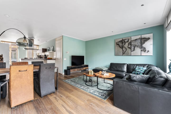 Foto 13 van Brederostraat 32