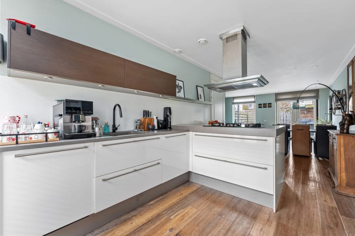 Foto 18 van Brederostraat 32