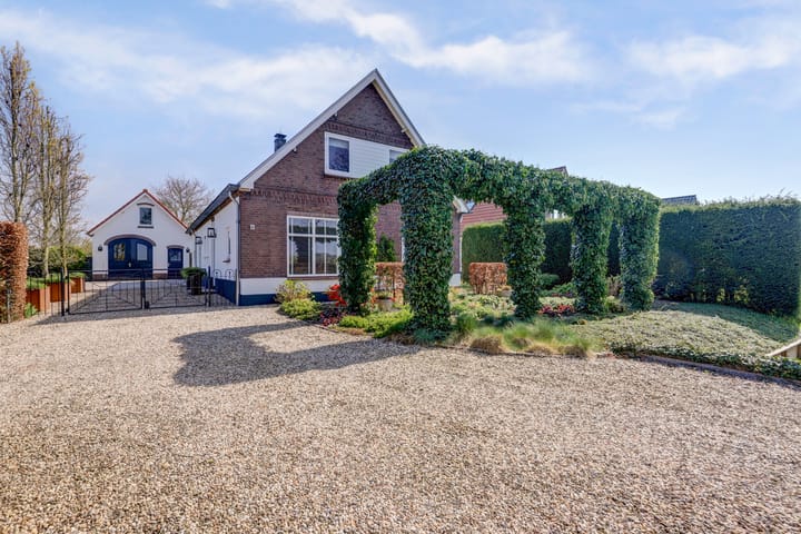 Foto 1 van Angerensestraat 6