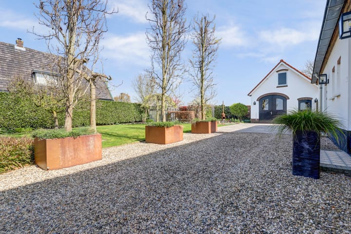 Foto 3 van Angerensestraat 6