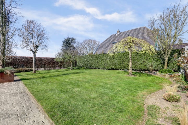 Foto 36 van Angerensestraat 6