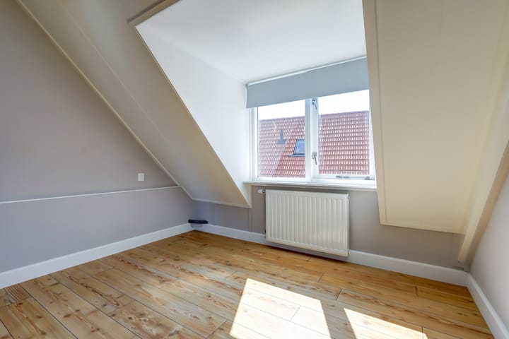 Foto 54 van Angerensestraat 6