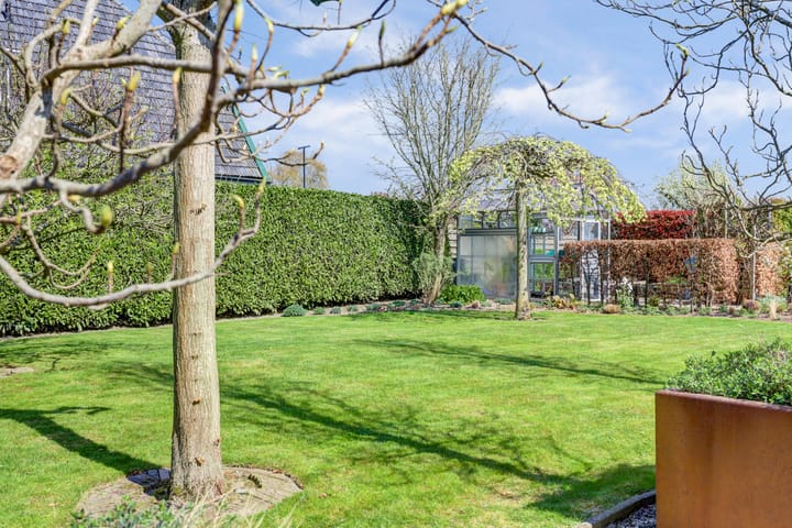 Foto 66 van Angerensestraat 6