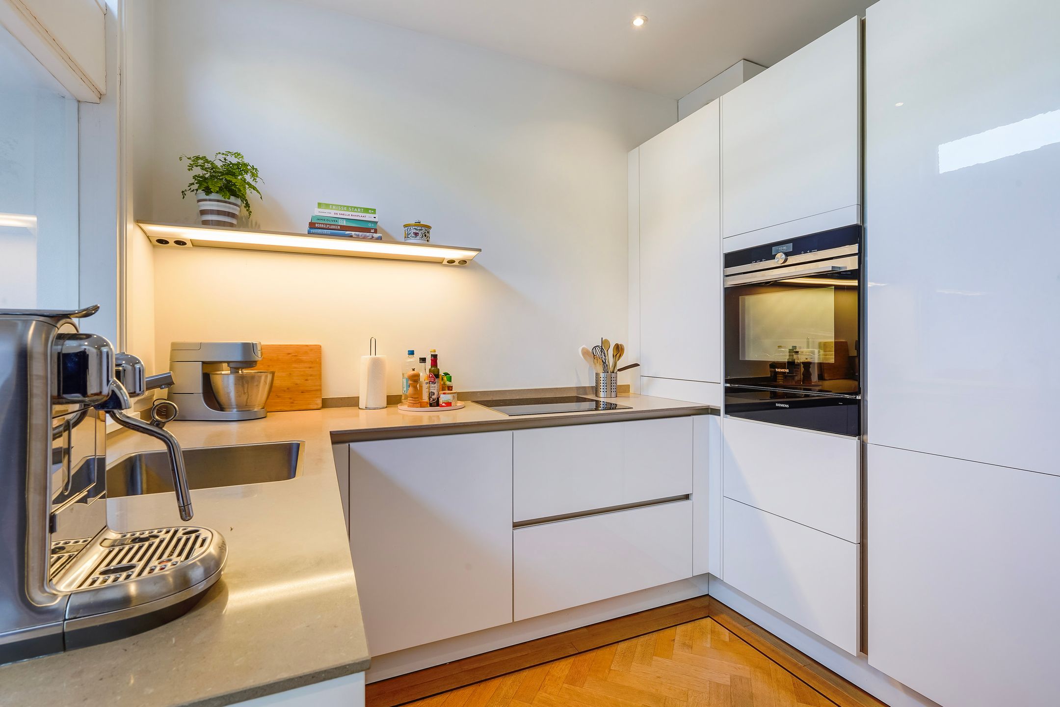 Photo 21 of Nassaukade 9