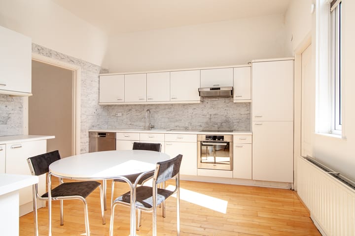 Photo 12 of Lange Groenendaal 77