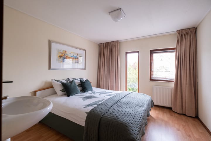 Foto 20 van van Santenlaan 80