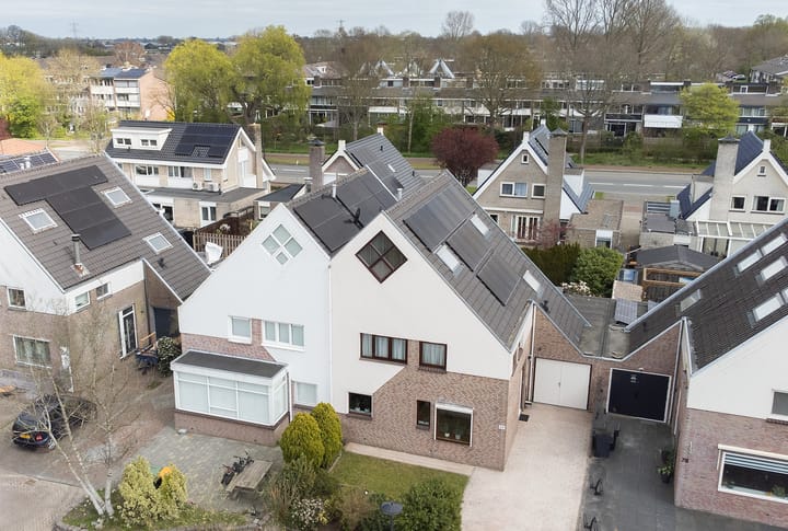 Foto 36 van van Santenlaan 80