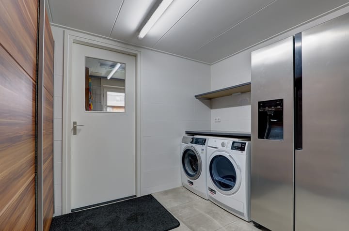 Foto 25 van Van Voortstraat 12