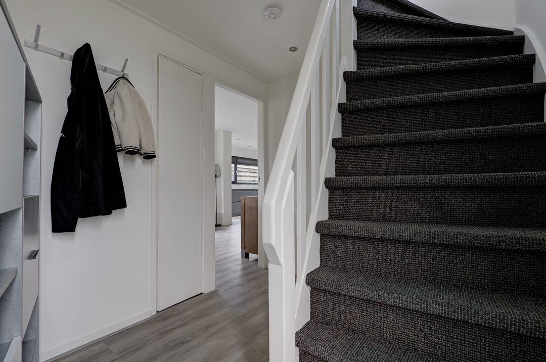 Photo 28 of Van Voortstraat 12