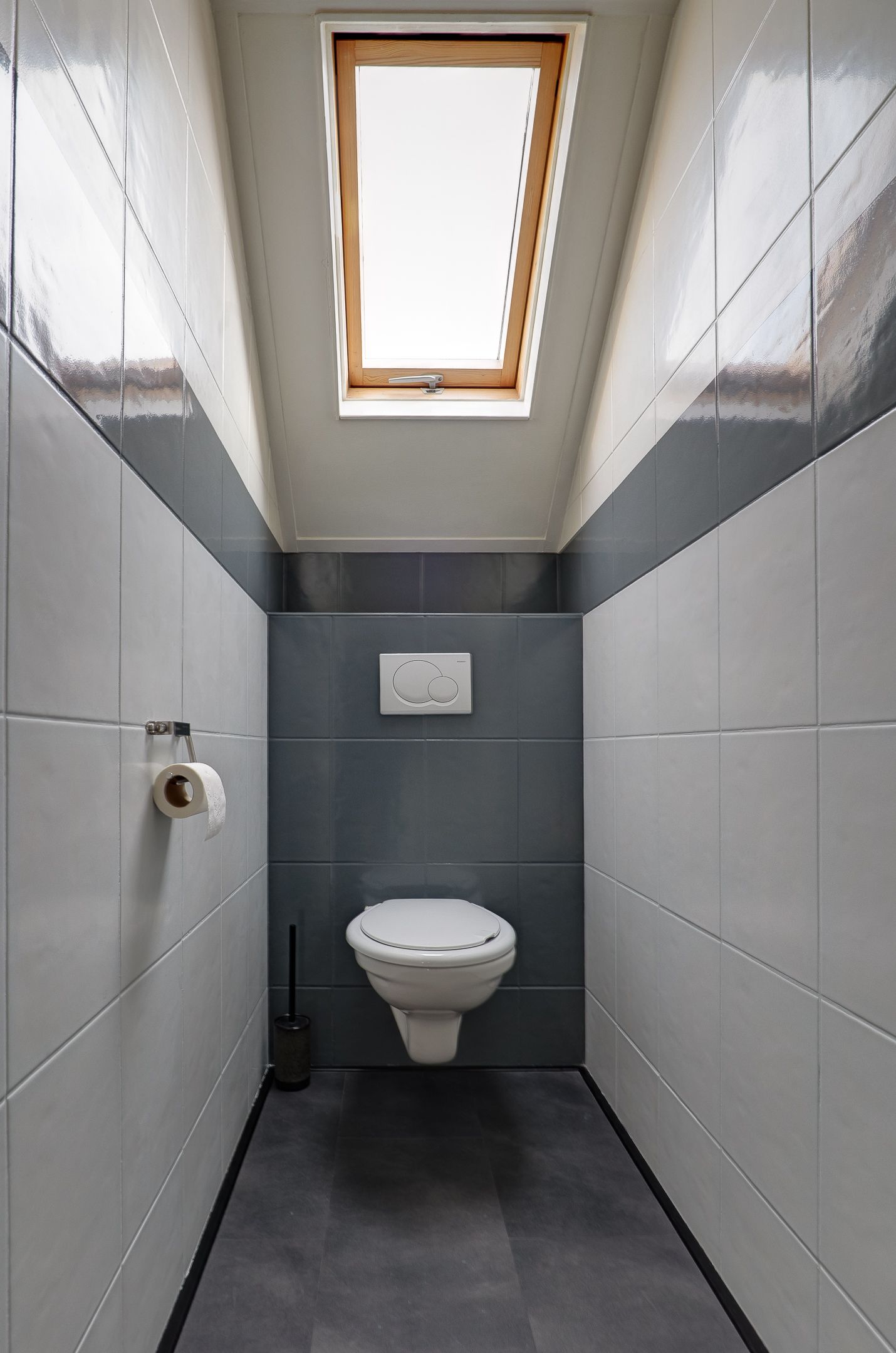 Photo 36 of Van Voortstraat 12