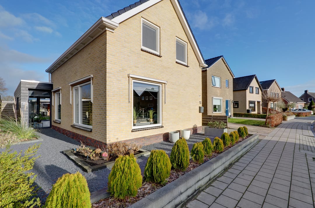 Photo 38 of Van Voortstraat 12