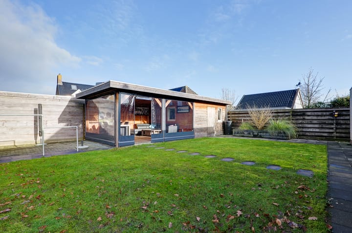 Foto 39 van Van Voortstraat 12