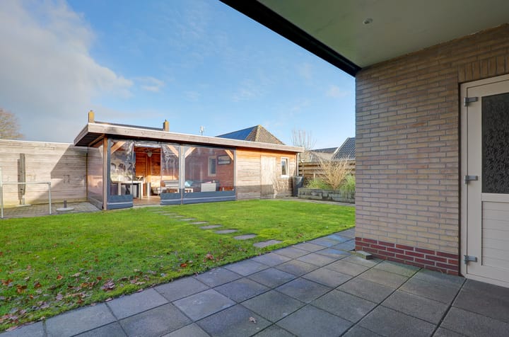 Foto 2 van Van Voortstraat 12