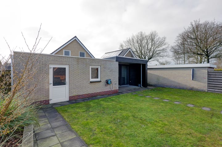 Foto 42 van Van Voortstraat 12