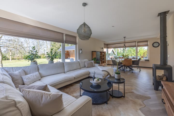 Photo 3 of Goormatenweg 25