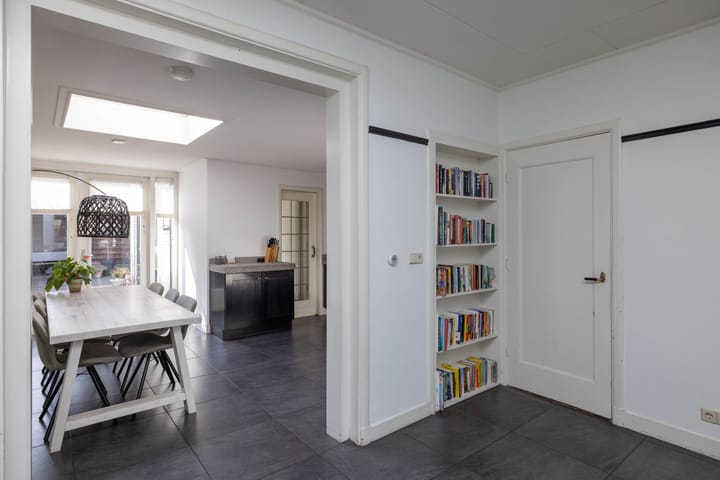 Foto 8 van van Ostadestraat 43