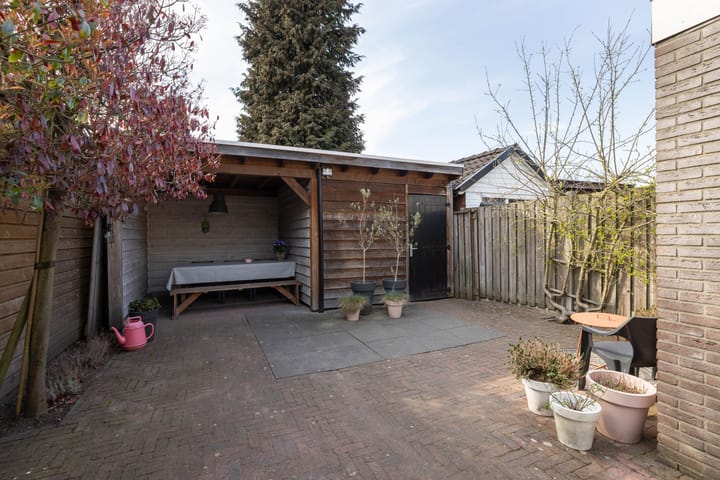 Foto 28 van van Ostadestraat 43