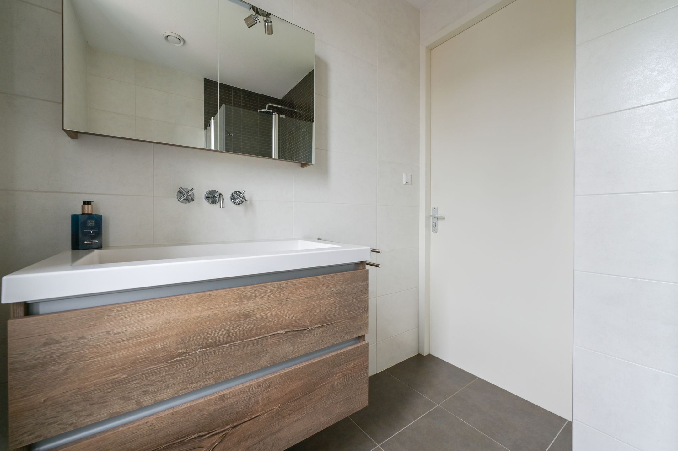 Photo 27 of Mandenmaker 6