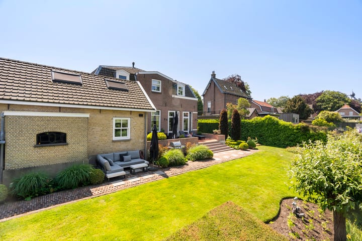 Foto 64 van Burg Letteweg 19